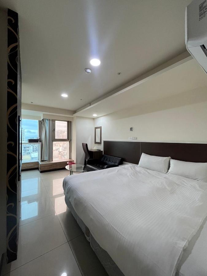 Yi Dian Yuan Hotel Чжунли Екстериор снимка