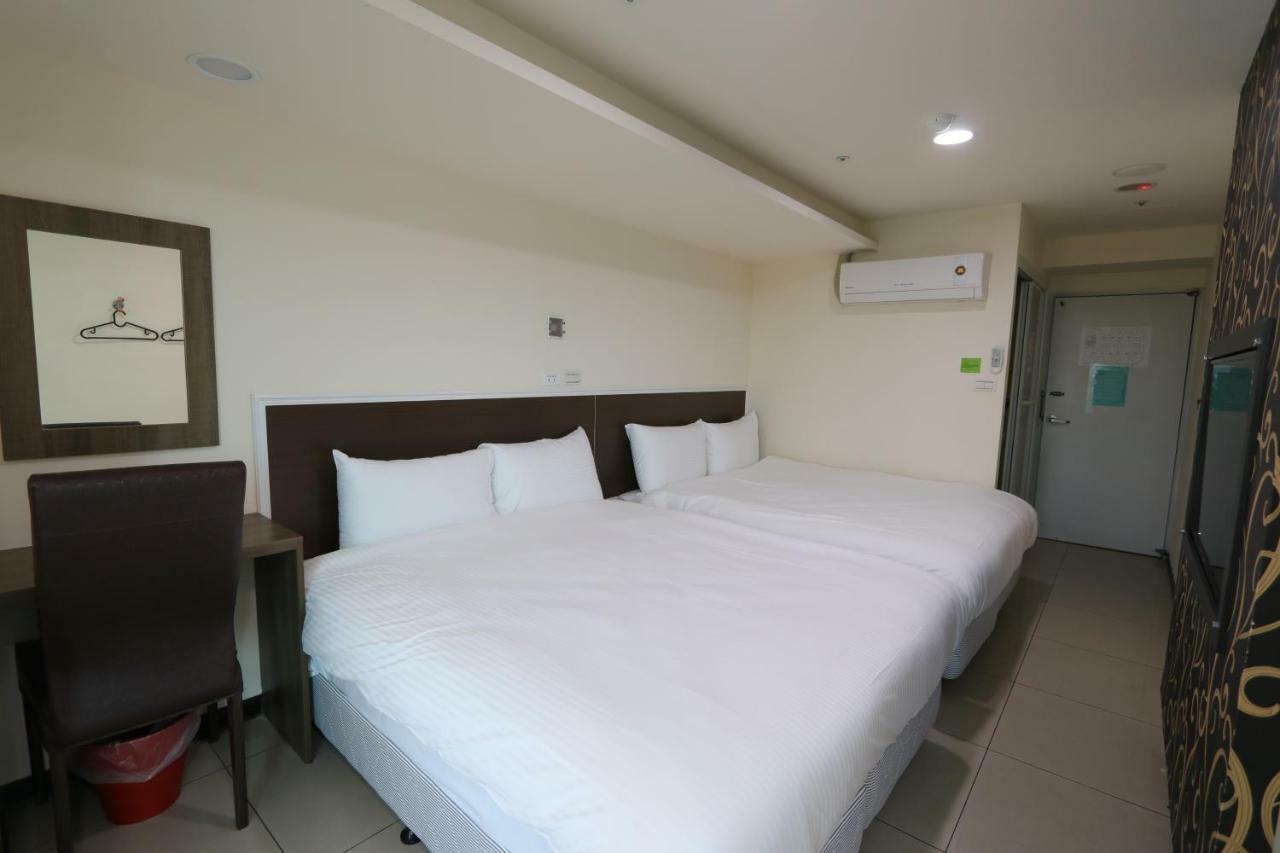 Yi Dian Yuan Hotel Чжунли Екстериор снимка