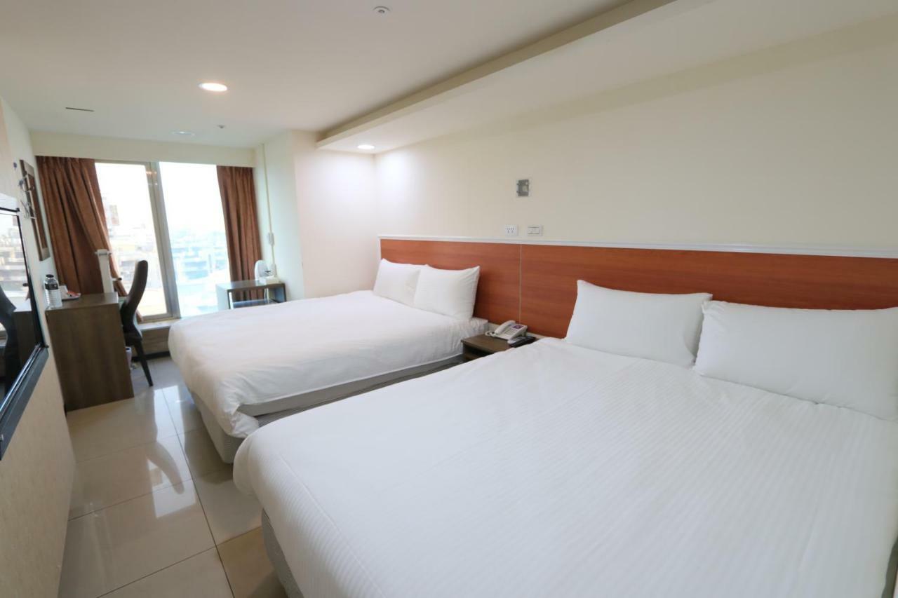 Yi Dian Yuan Hotel Чжунли Екстериор снимка